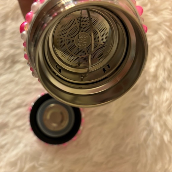 Hand blinged pink and white pearl and rhinestone cup - Picture 5 of 6